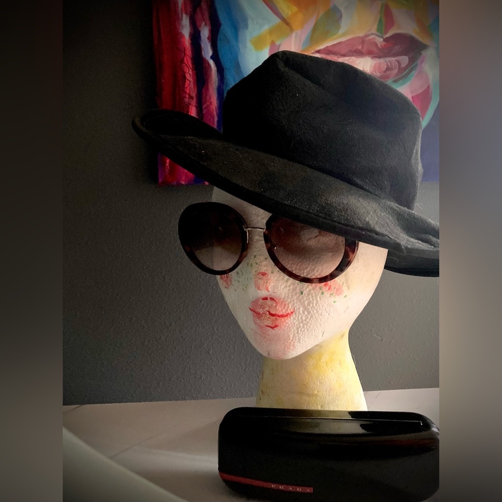 Prada sunglasses & case